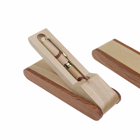 Stifthalter aus Naturholz mit individuellem Logo, Stiftebox aus Holz